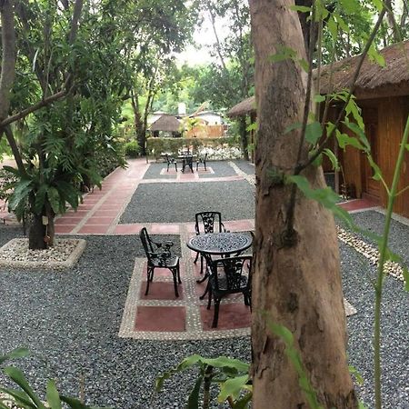 Buenavista Family Inn Tagudin Luaran gambar
