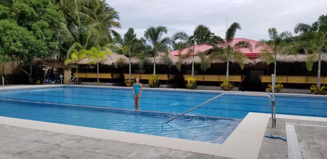 Buenavista Family Inn Tagudin Luaran gambar