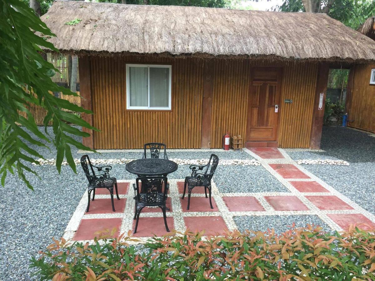 Buenavista Family Inn Tagudin Luaran gambar