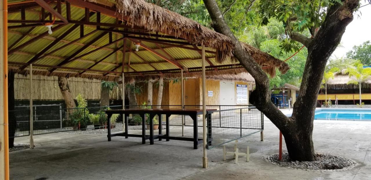 Buenavista Family Inn Tagudin Luaran gambar