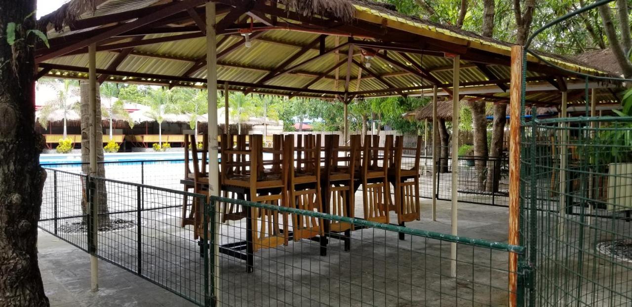 Buenavista Family Inn Tagudin Luaran gambar
