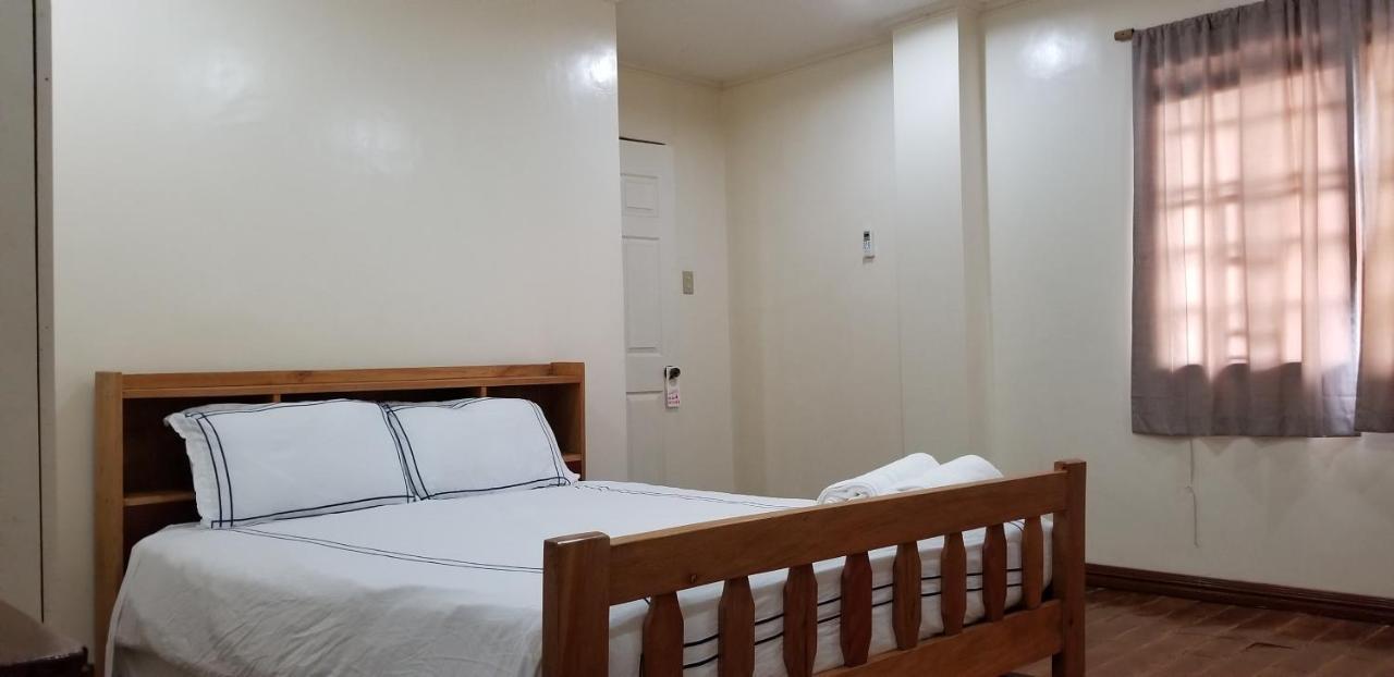 Buenavista Family Inn Tagudin Luaran gambar