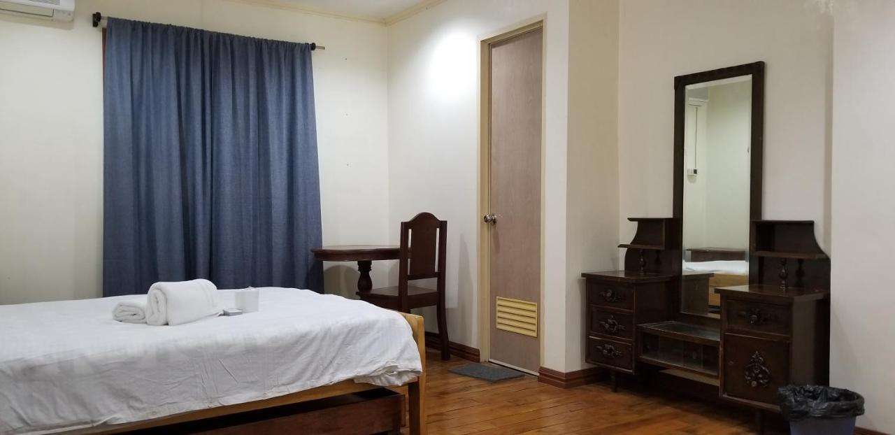 Buenavista Family Inn Tagudin Luaran gambar
